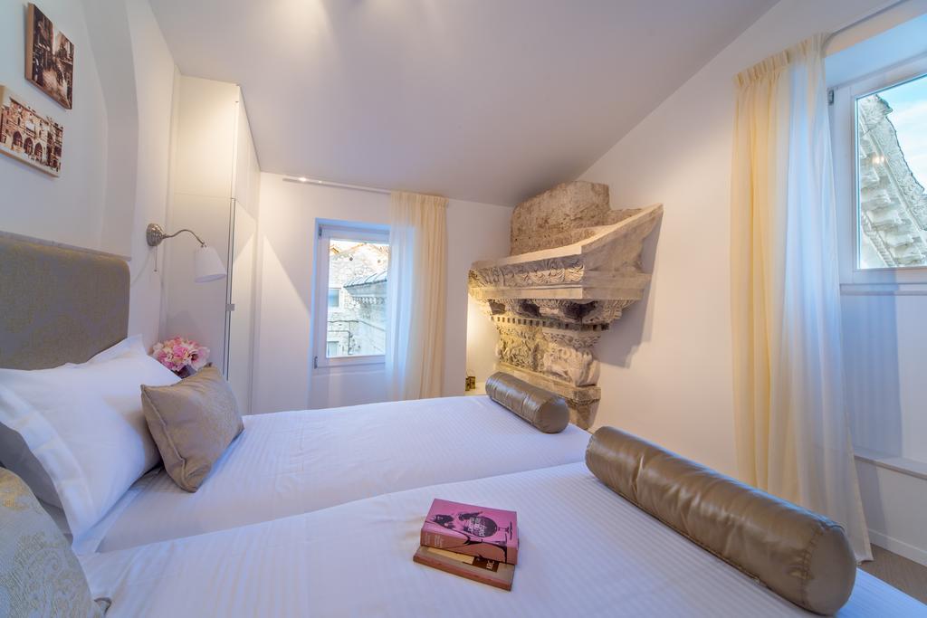 Apartment Roman Heritage Split Pokoj fotografie